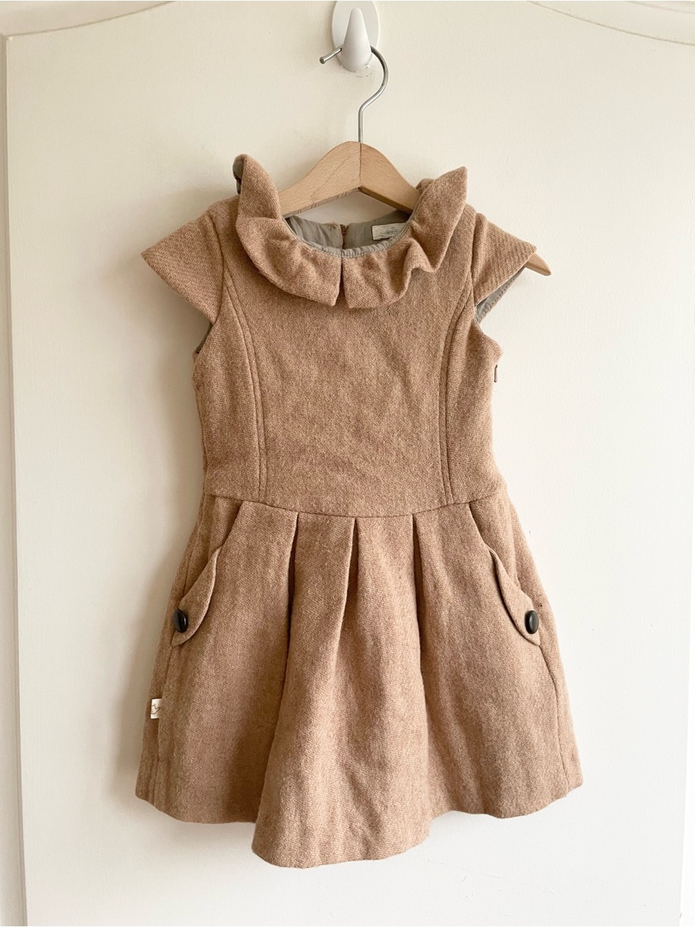 Marie Chantal 100% Wool Dress Cap Sleeves Pleated Girls Sz 3 Tan Brown Romania